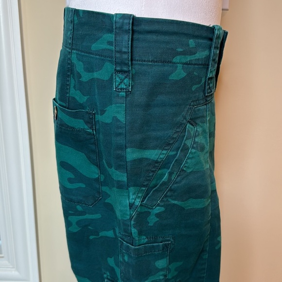 Anthropologie Austin Camo Cargo Pants Size 29 - Picture 7 of 16